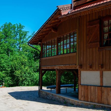 Karczma Zacisze Bed & Breakfast Krutyń Exterior foto