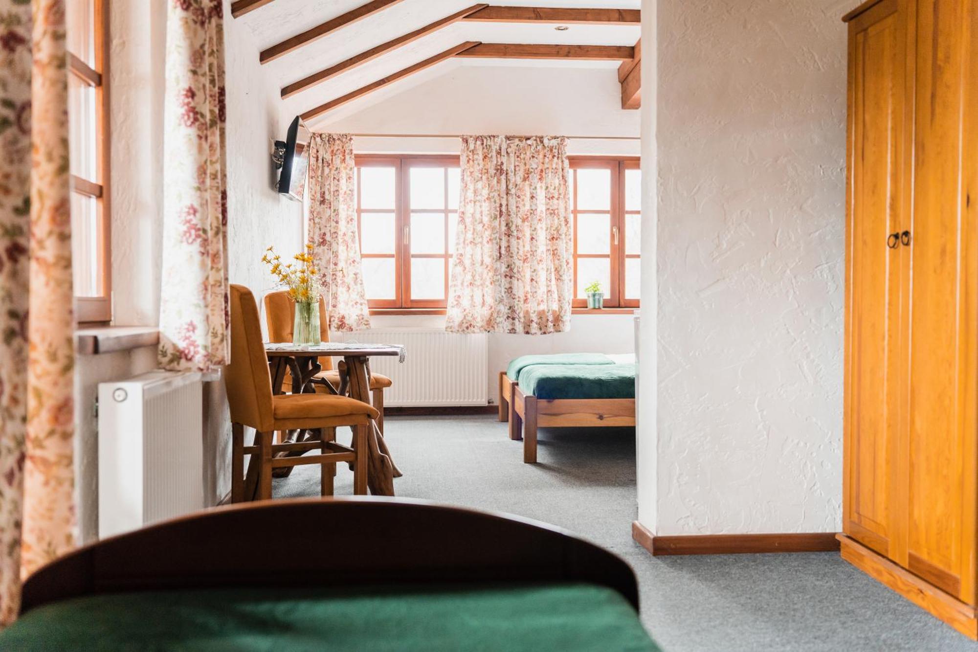 Karczma Zacisze Bed & Breakfast Krutyń Exterior foto